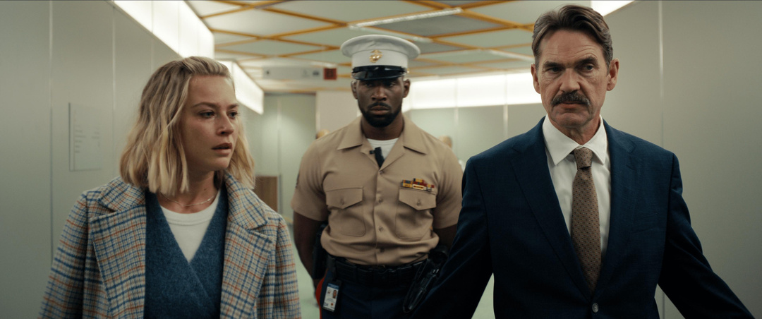 «Вне юрисдикции» 2025 - жесткий фильм о мужестве матери