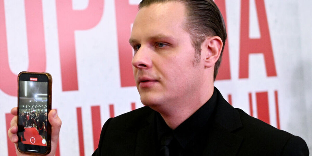 Актер Шароватов обвинил строительный холдинг в мошенничестве