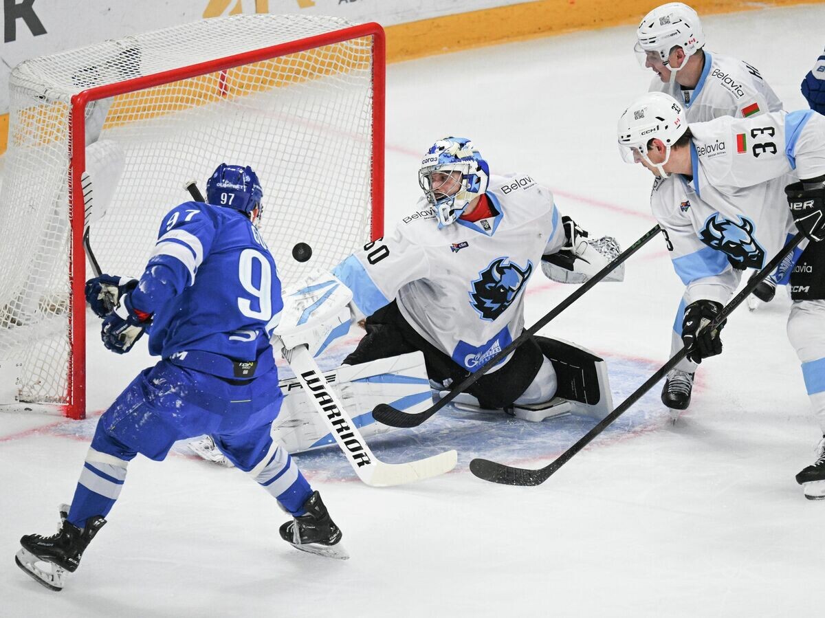    Хоккей. КХЛ. "Динамо" (Москва) - "Динамо" (Минск) | © РИА Новости / Владимир Федоренко