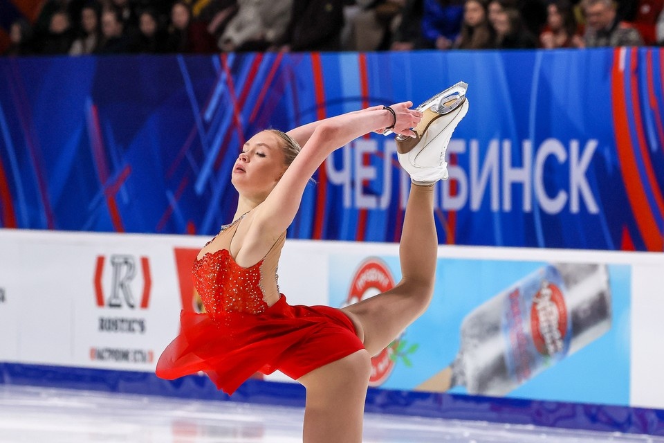    Одной из первооткрывательниц произвольной программы стал Мария Захарова Валерий ЗВОНАРЕВ