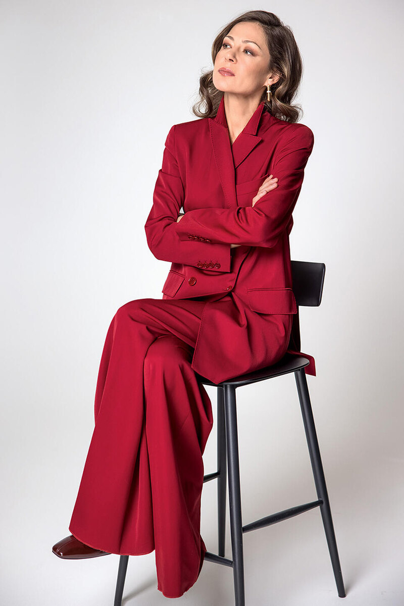    На Елене: костюм Max Mara (Bosco di Ciliegi), ботильоны Prodan, серьги Nouvelle mode (AllTime) Филипп Гончаров