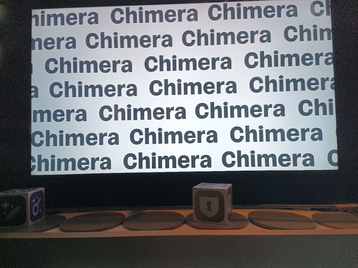 Один из любопытно оформленных стендов на t-sync