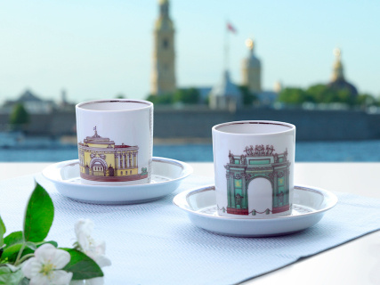 Источник: https://www.ipm.ru/product/chashka-s-blyudtsem-chaynaya-forma-gerbovaya-risunok-serebryanyy-gorod-1-art-81-32584-00-1/?srsltid=AfmBOorjNd0AQq2cwhgRm9uT1k5Oo_x11YDduvvEZqh8q3HRAXACO-AE