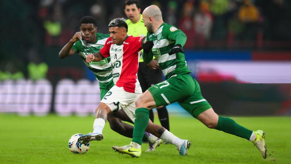     Московский "Локомотив" спасся от поражения в матче с "Ахматом" РИА Новости/Григорий Сысоев