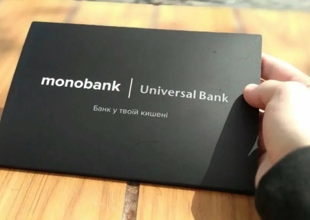    Monobank заблокировал счёт клиентки, проходившей верификацию на фоне флага России