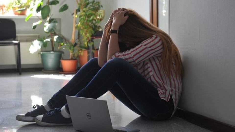 Пыталась защитить ребенка: Как под Ростовом осудили мужчину, который едва не убил жену на глазах у сына