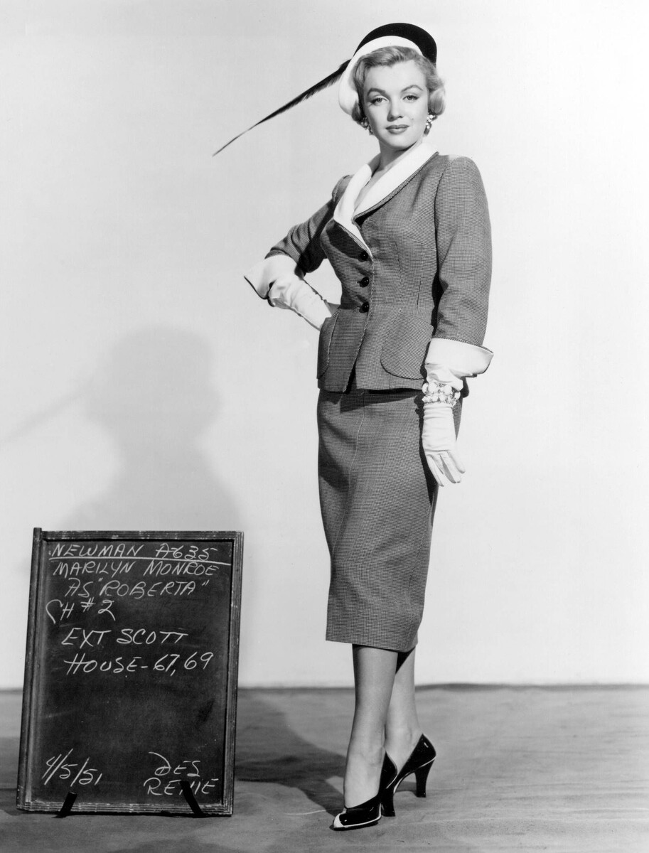 Мэрилин Монро. Промо-фото к фильму «Любовное гнездо», апрель 1951 года. 