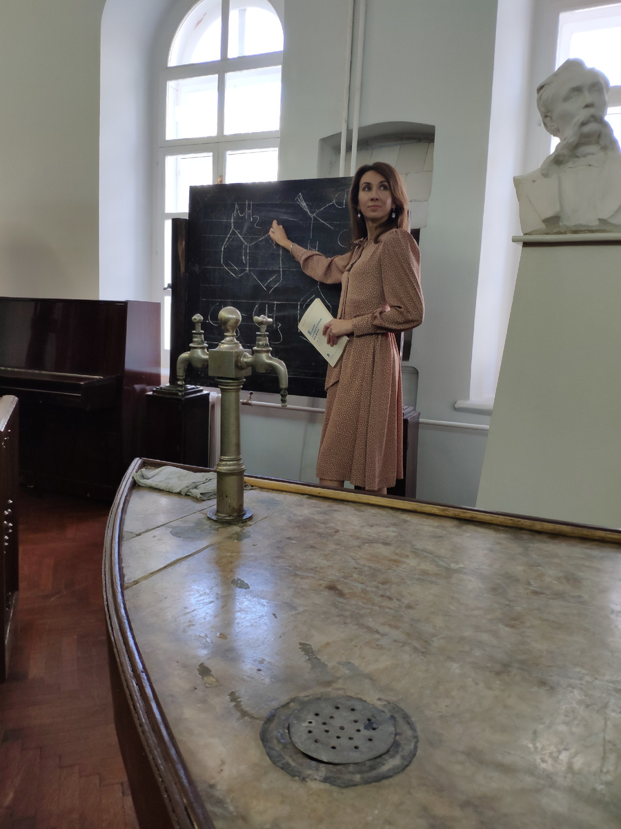 Доктор химических наук Людмила Якимова — для тех, кто хочет понимать, что наносит на кожу