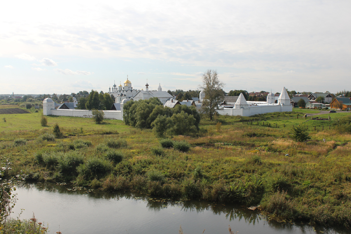 Покровский монастырь в городе Суздаль