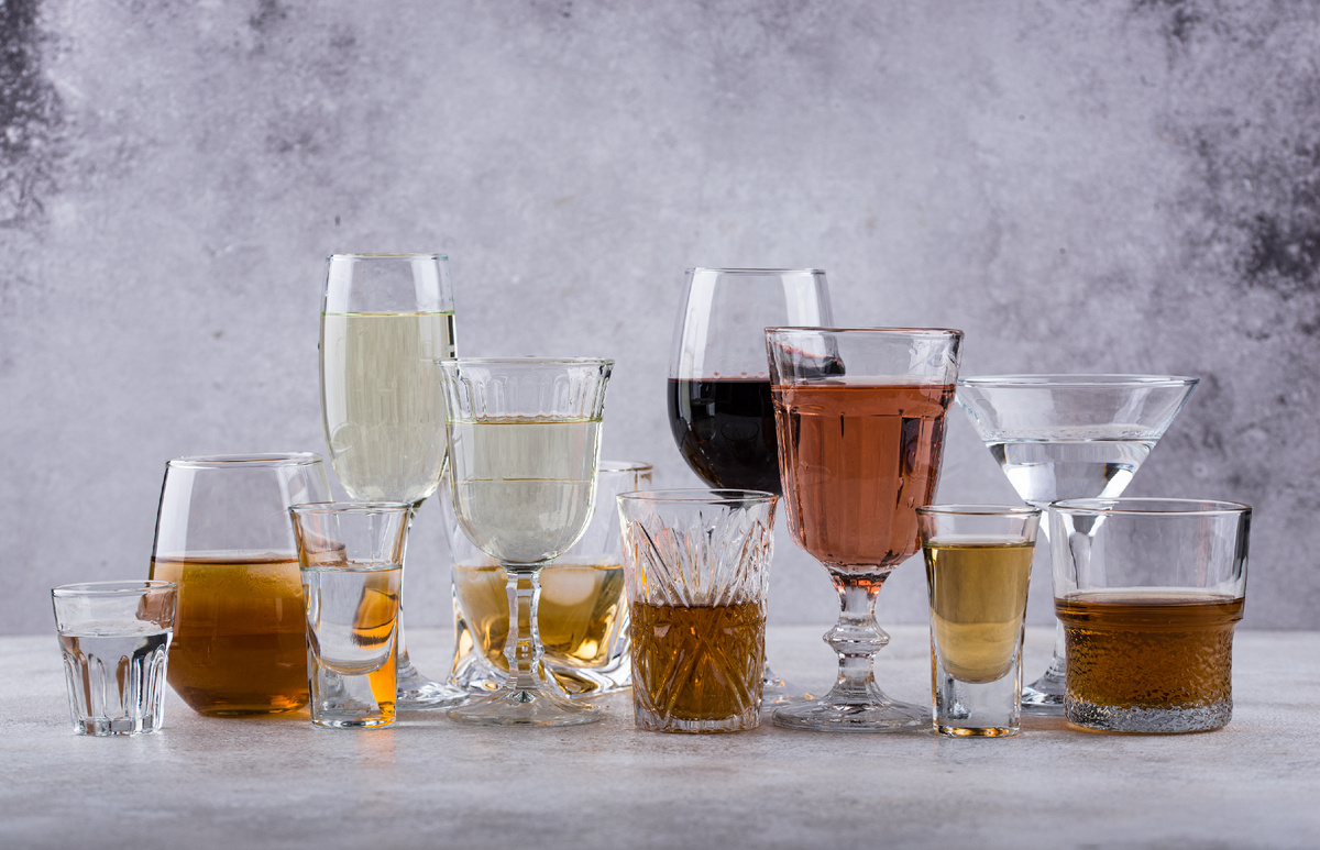 Каждый вид алкоголя действует по-своему (источник изображения: freepik.com)