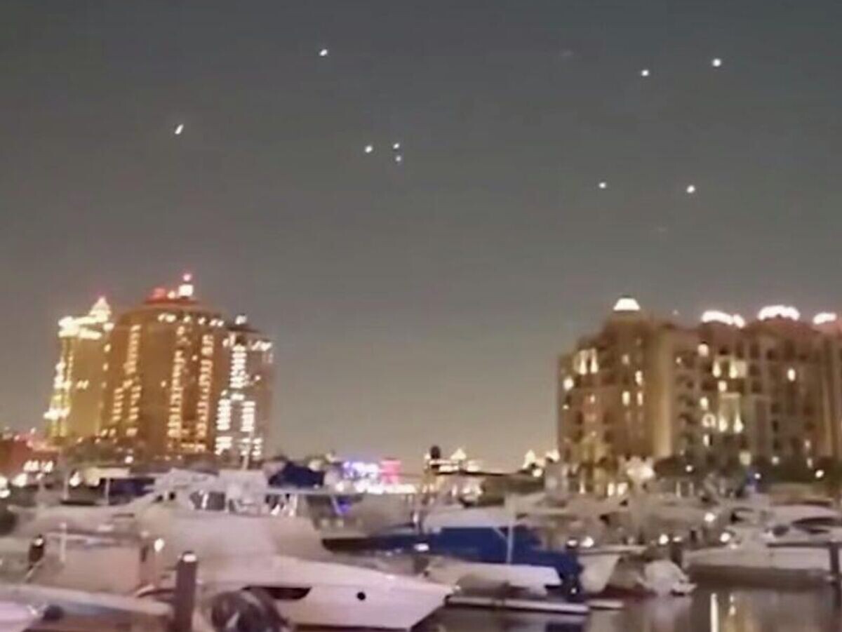    Видн на работу ПВО из Кувейта. Кадр видео из соцсетей