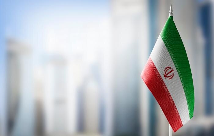 Обложка © Shutterstock / FOTODOM / BUTENKOV ALEKSEI