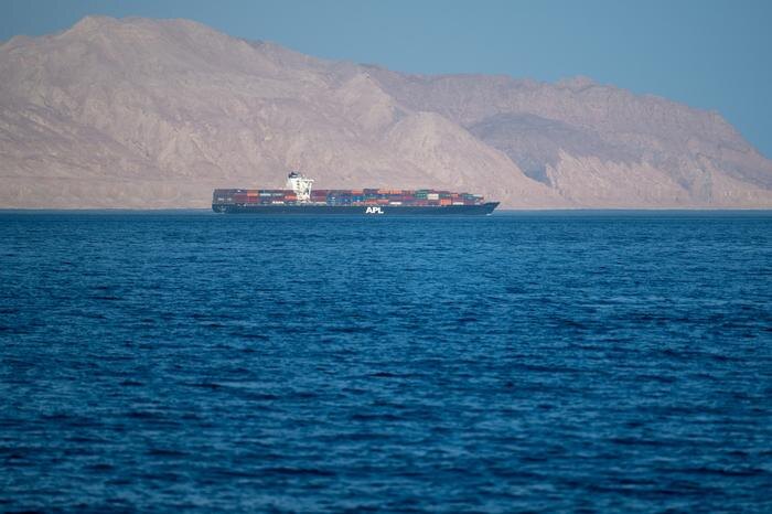 Обложка © Shutterstock / FOTODOM / CeltStudio