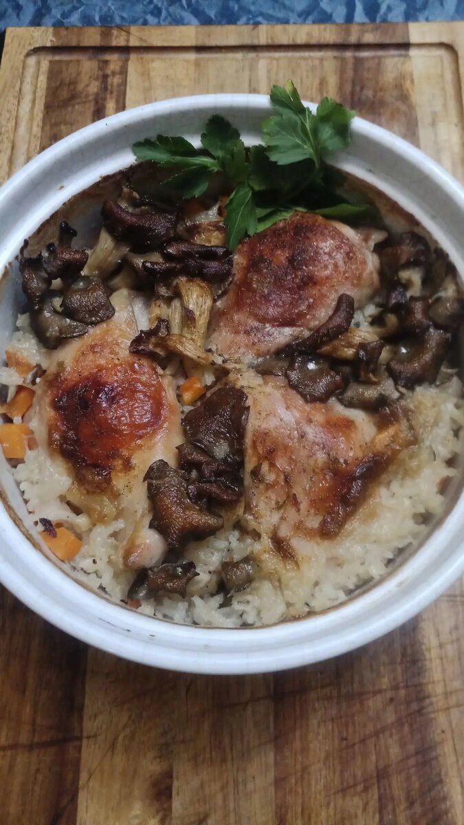 Подавать можно в форме.