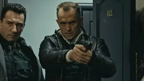 кадр из фильма. инет