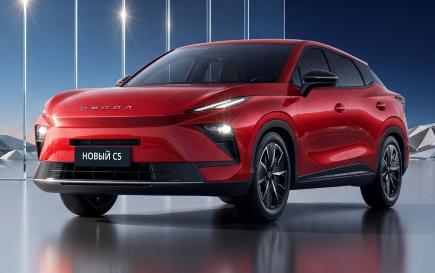 Новая Omoda C5 для России без полного привода. Объявлены цены и комплектации.