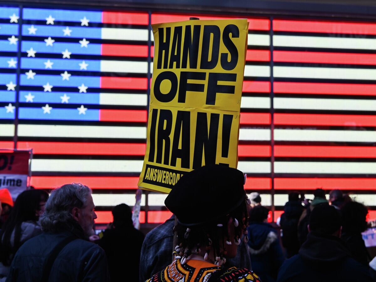    Акция против ударов по Ирану в Нью-Йорке© РИА Новости . Алексей Алексеев