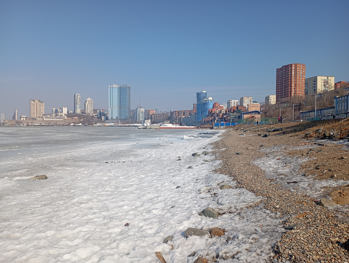 Современный зимний Владивосток. Фото автора.