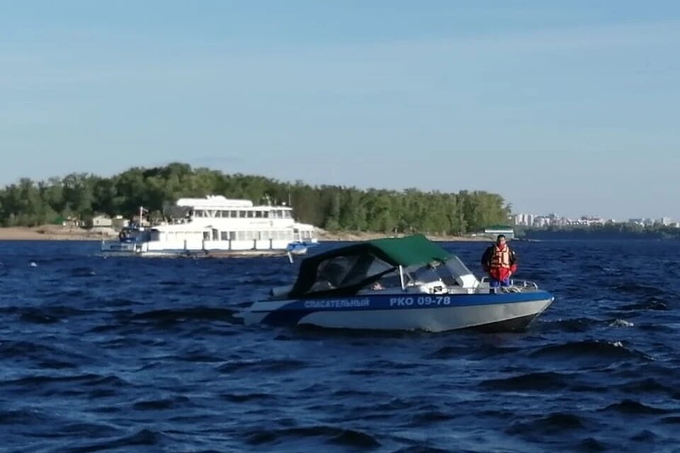 На городских оборудованных пляжах дежурят спасатели
Фото: Предоставлено "Комсомолке".