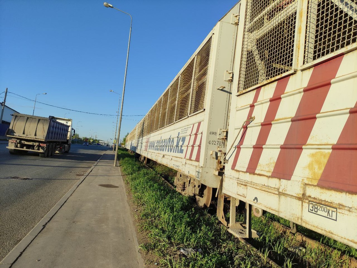 С другой стороны!