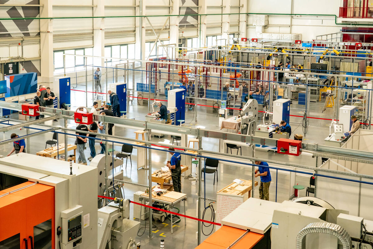 В Казани промышленность прибавила за год на 3,6%, но по итогам 2024-го индустрия в столице Татарстана разгонялась на 9,6%Фото: © Салават Камалетдинов / «Татар-информ»