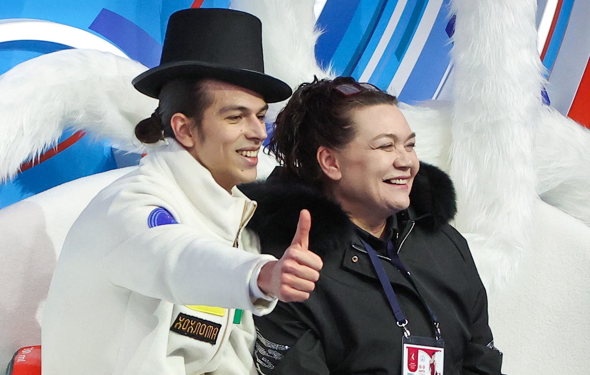    Петр Гуменник и Вероника Дайнеко  Донат Сорокин/ТАСС