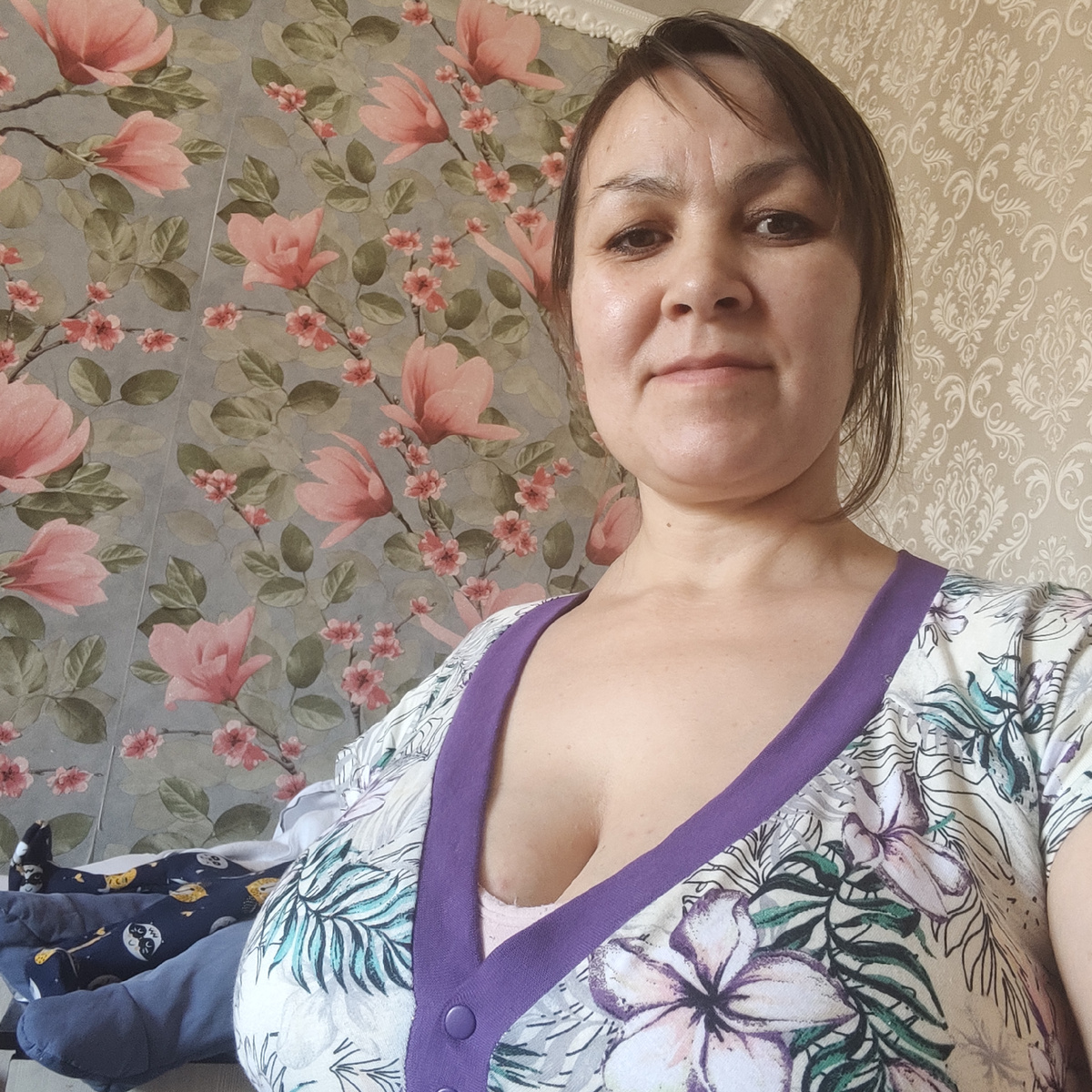 Что-то я поправилась очень хорошо, даже Второй подбородок висит, но грудь мне оочень нравится, жаль, что она такая только на гв🙂