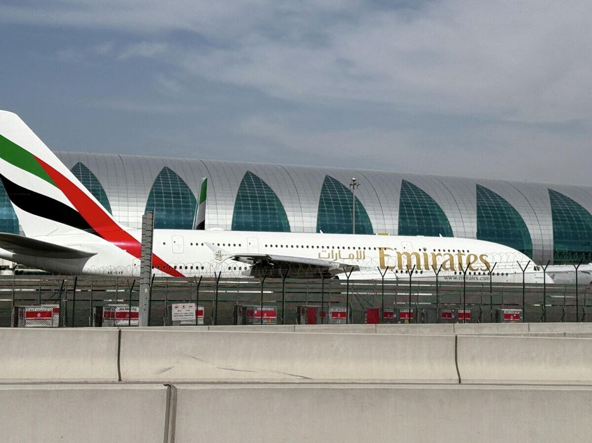    Самолет авиакомпании Emirates в международном аэропорту Дубая | © REUTERS / Stringer