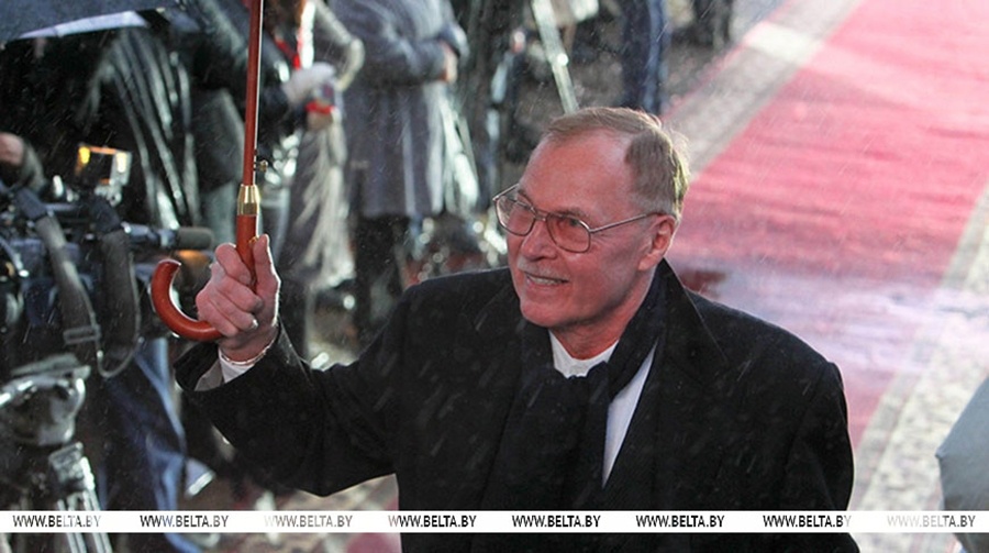     Мастер сцены и экрана. Народный артист Беларуси Владимир Гостюхин отмечает 80-летний юбилей