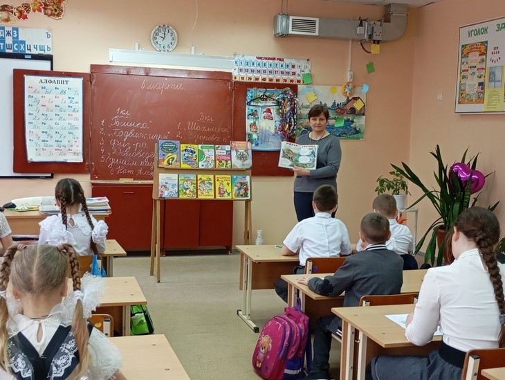    В Колушкинской библиотеке Редакция Газеты