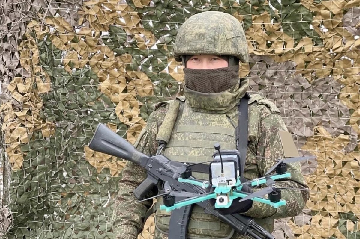    Дроны стали частью современного боя, а их операторы – крайне востребованной специальностью.