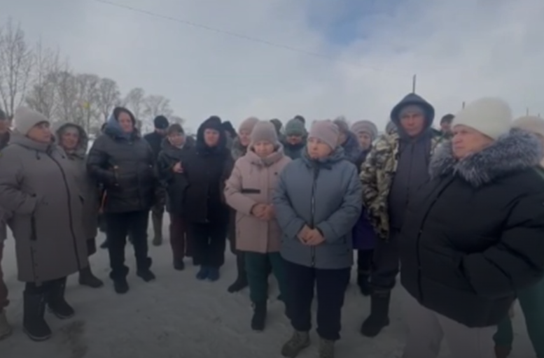 Новосибирцы отказываются запускать в села специалистов, усыпляющих скот