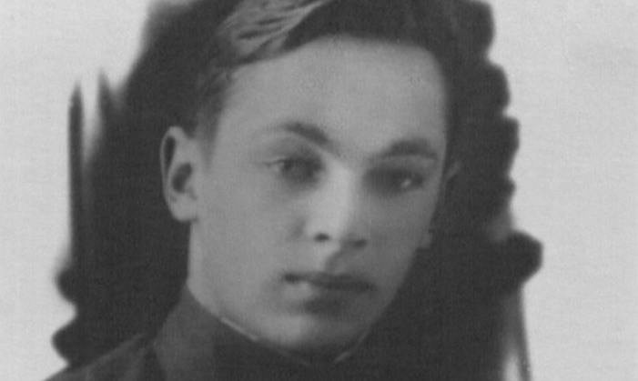 Пусть этот мир вдаль летит сквозь столетия…