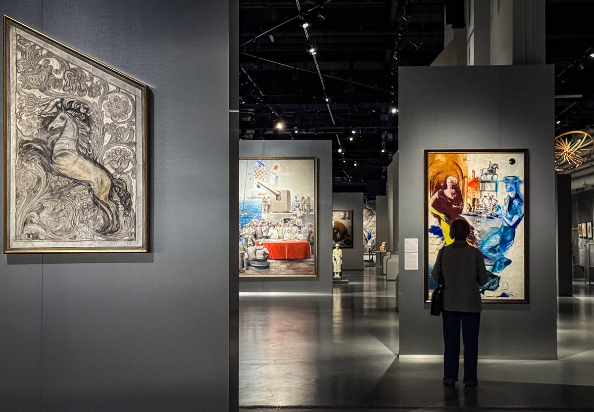 «200 лет. Юбилейной выставке Строгановского университета». Фото автора