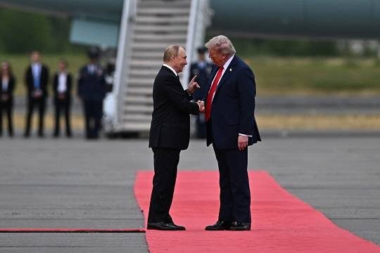    Трамп оценил часовой разговор с Путиным об Иране и Украине (фото: kremlin.ru /Сергей Бобылёв, РИА «Новости»)