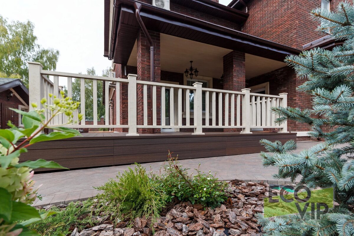Красивая терраса из ДПК