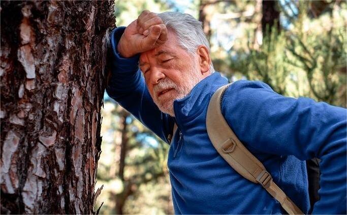 Почему весной пожилые чаще жалуются на слабость