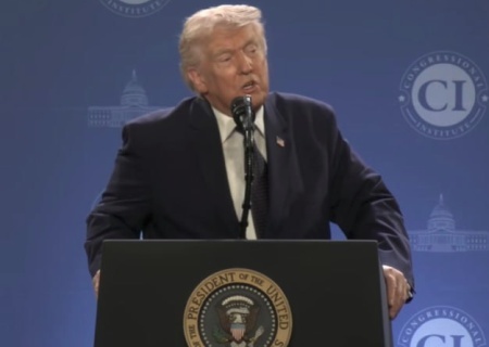    Нефть вниз. Трамп пообещал скорое завершение войны и рассказал, как Иран готовил нападение на весь Ближний Восток