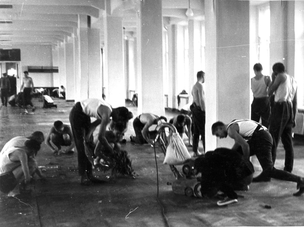 Коллективный труд сближает...