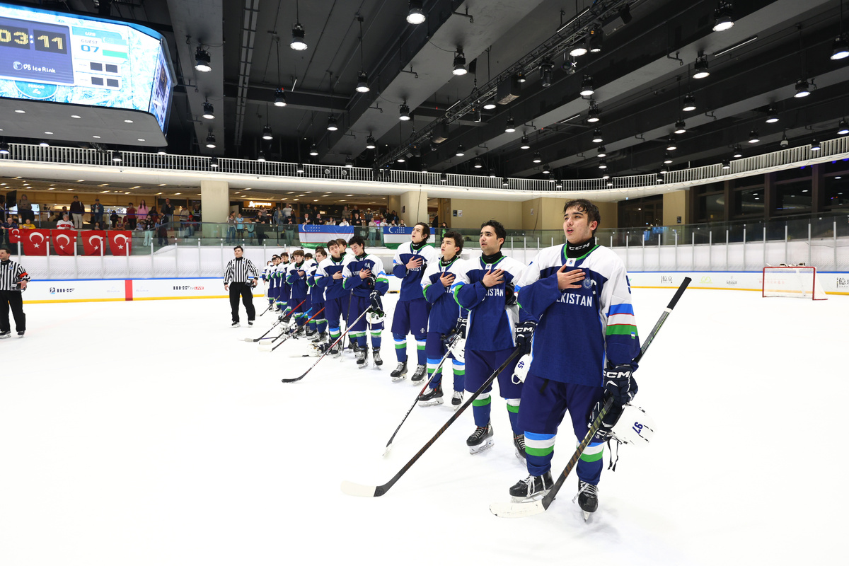 Сборная Узбекистана U-18 по хоккею Фото пресс-службы ФХУ