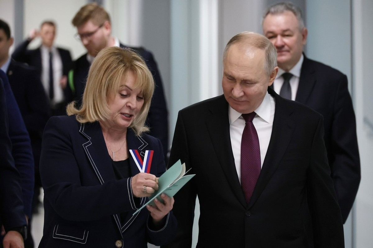 Путин и Памфилова. Источник изображения: сайт mk.ru