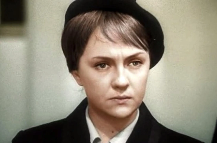 «Он умолял не бросать его, но она все равно выбрала Миронова»: тайна трех писем, 46 лет разницы и несломленная Кэт