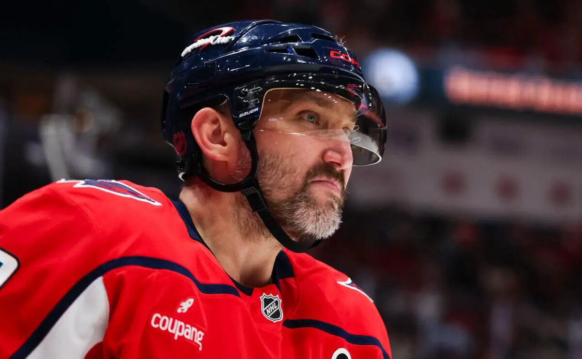    Источник: Александр Овечкин Фото: Scott Taetsch / Getty Images. rbc.ru Алиса Седова