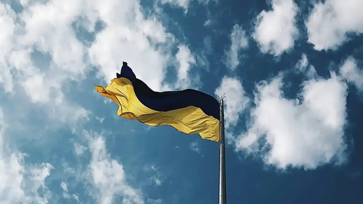    Государственный флаг Украины. © unsplash.com / Daria Strategy