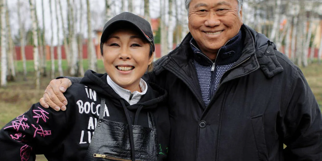 «Семейное гнездо» на 850 квадратов моды и красоты: Смотрим дом Аниты Цоя и ее мужа, где они живут уже более 30 лет