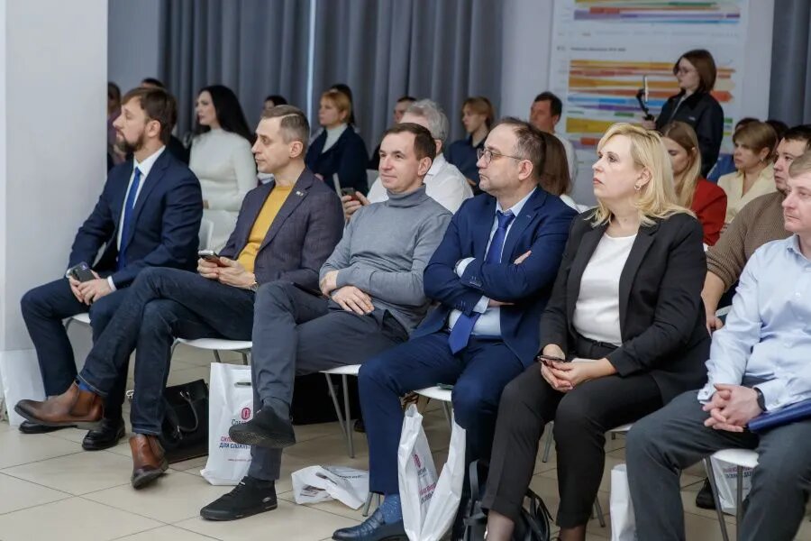 Перед конференцией организаторы провели опрос среди руководителей МСП. Фото: «Эксперт Юг»