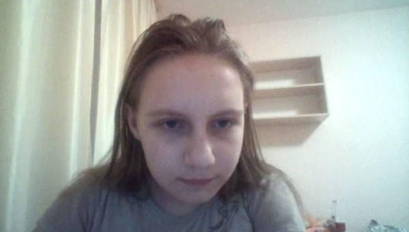 По Сети гуляет скриншот с изображением Алисы во время обучения в университете /из доступного фонда Яндекс.Картинки/