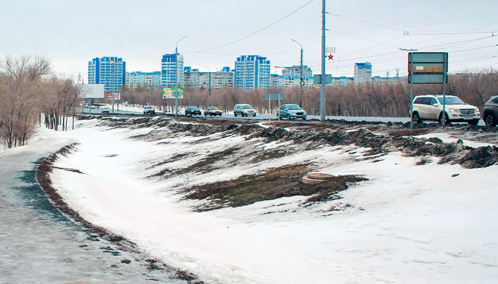 Чтобы дороги не портились, за ними надо ухаживать. Фото: Яна Бешевая, 1MI