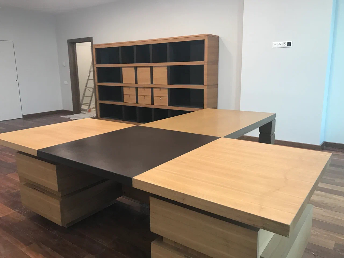 Окраска стен и потолка в офисе компании РУСГАЗБУРЕНИЕ