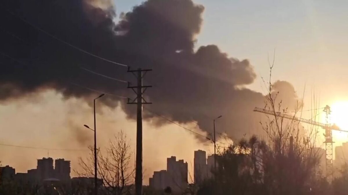 Дым над Тегераном после атаки США и Израиля © Sputnik